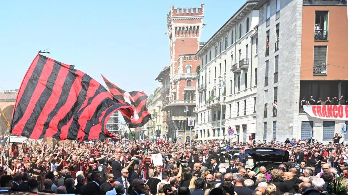 Góc Nhìn 188V: Lời tạm biệt cuối: hơn 3.000 fan Milan tiễn đưa Baresi